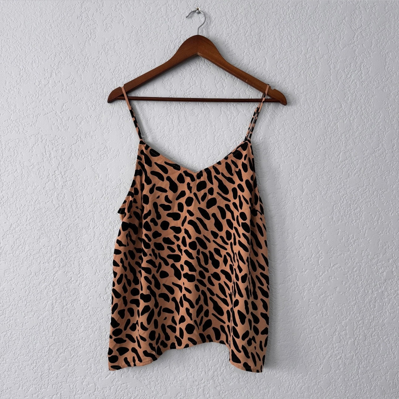 The Drop Animal Print Spaghetti Strap Cropped Tank