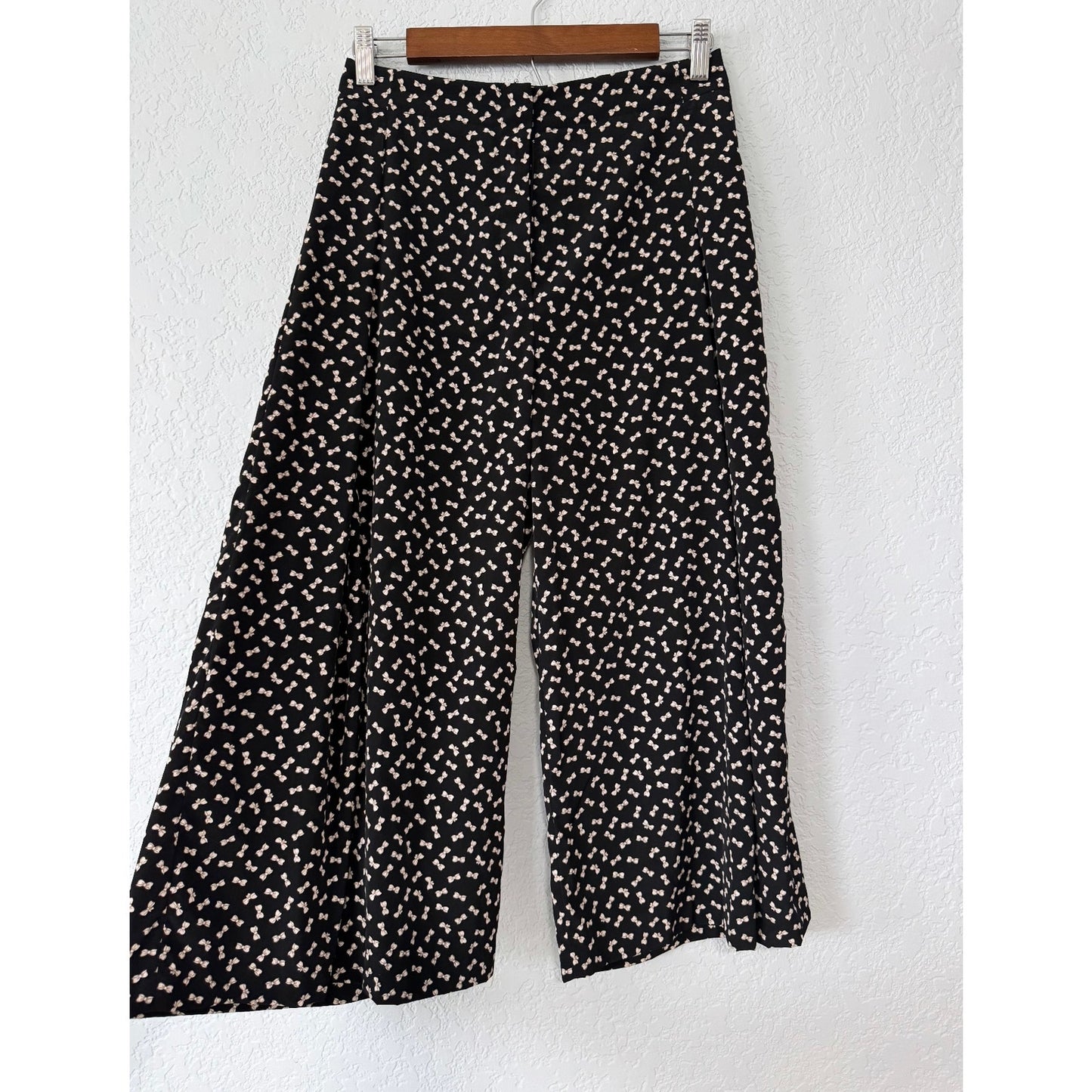 Zara Basic Bow Pattern Wide Leg Cropped Pant