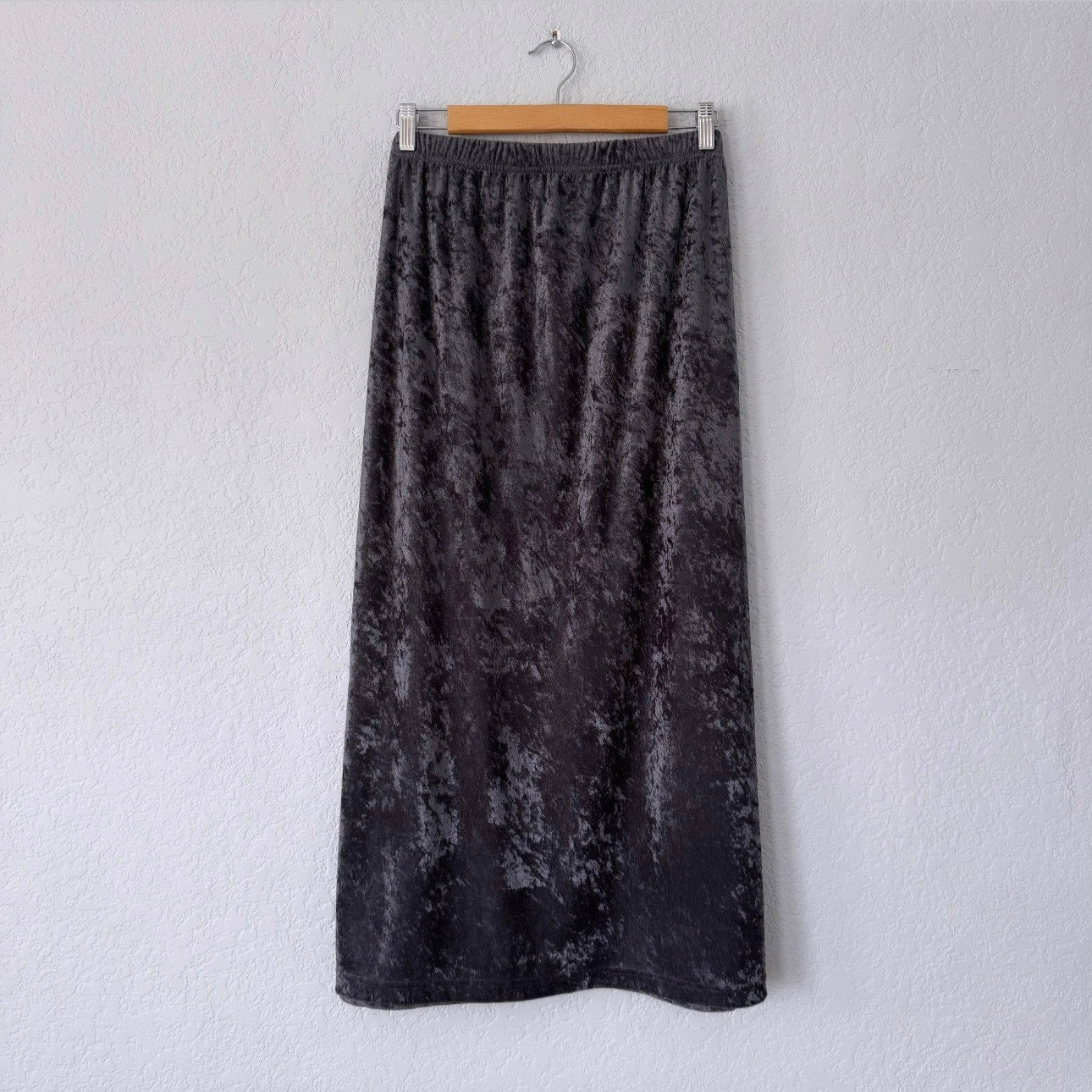 TR Bentley Plus Velour Maxi Skirt