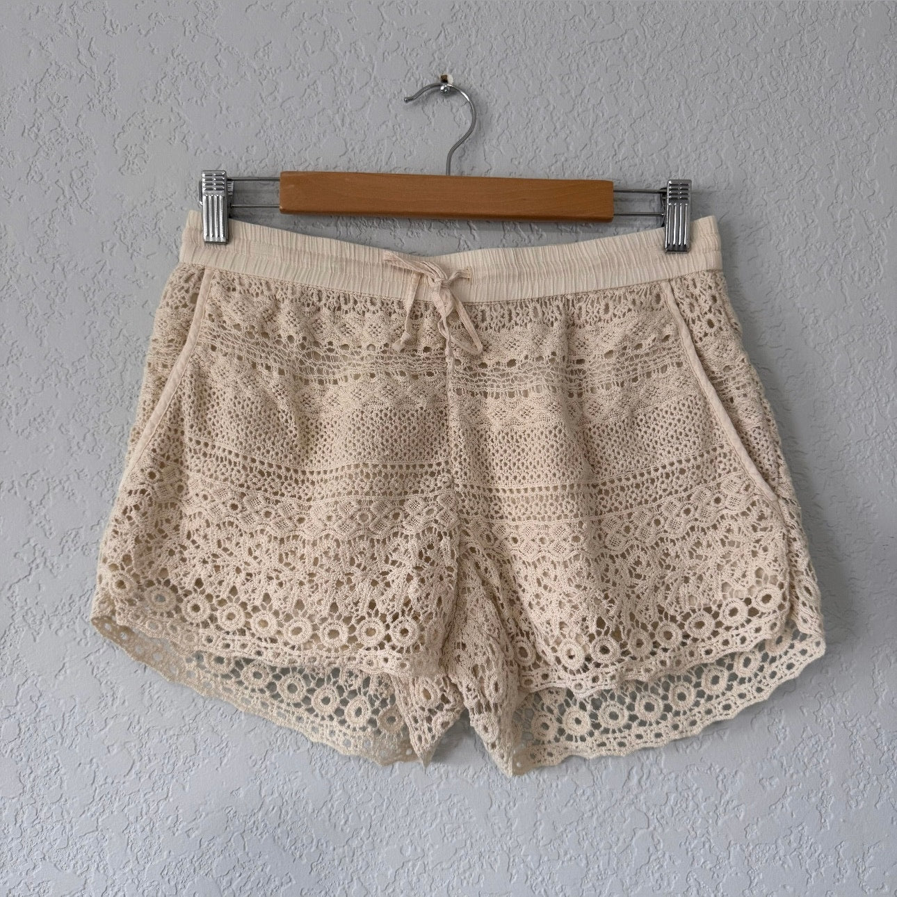 Solitaire Crochet Casual Shorts