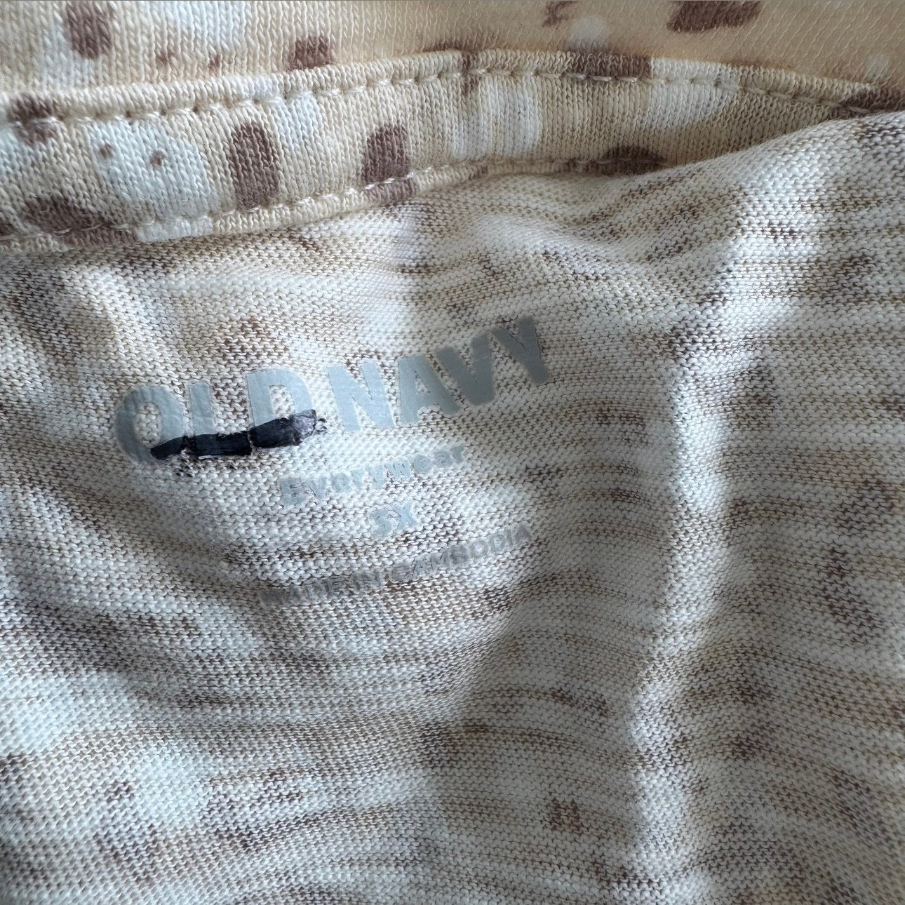 Old Navy Animal Print Basic Short Sleeve Tee