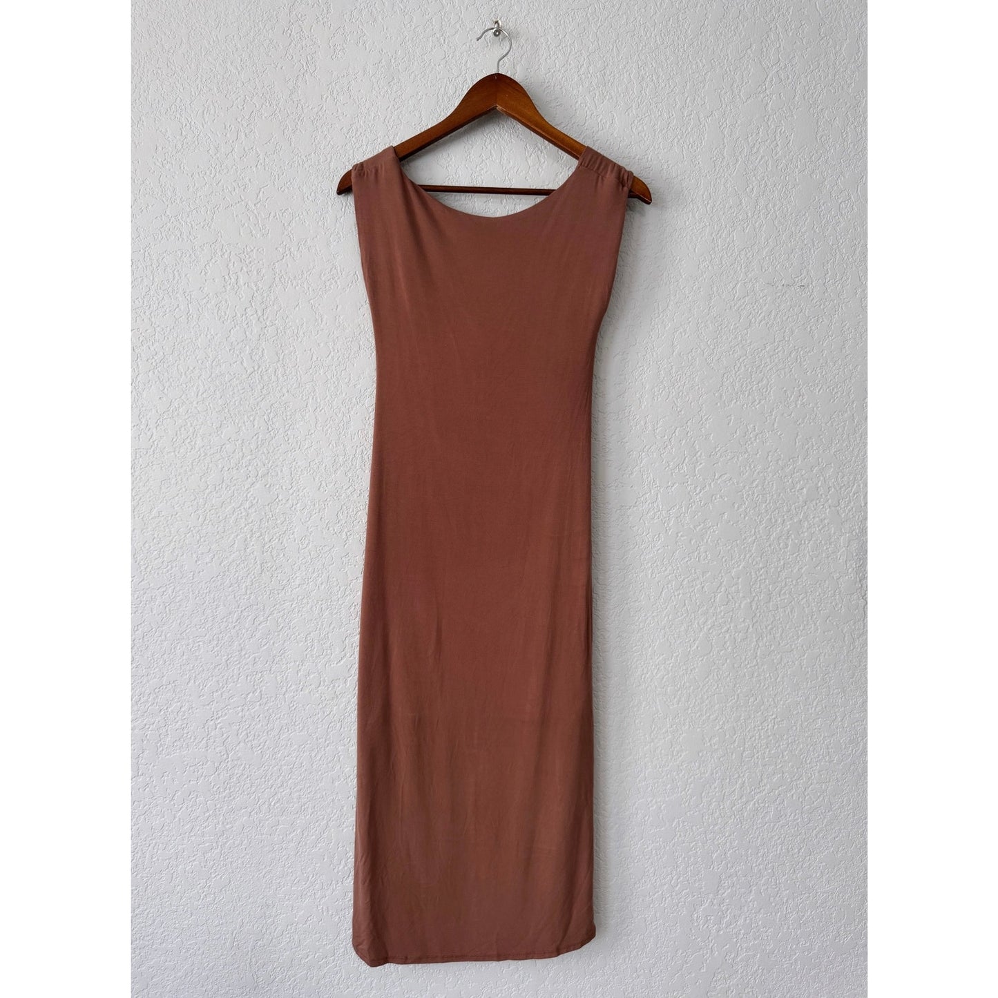 see you monday backless sleeveless midi dress