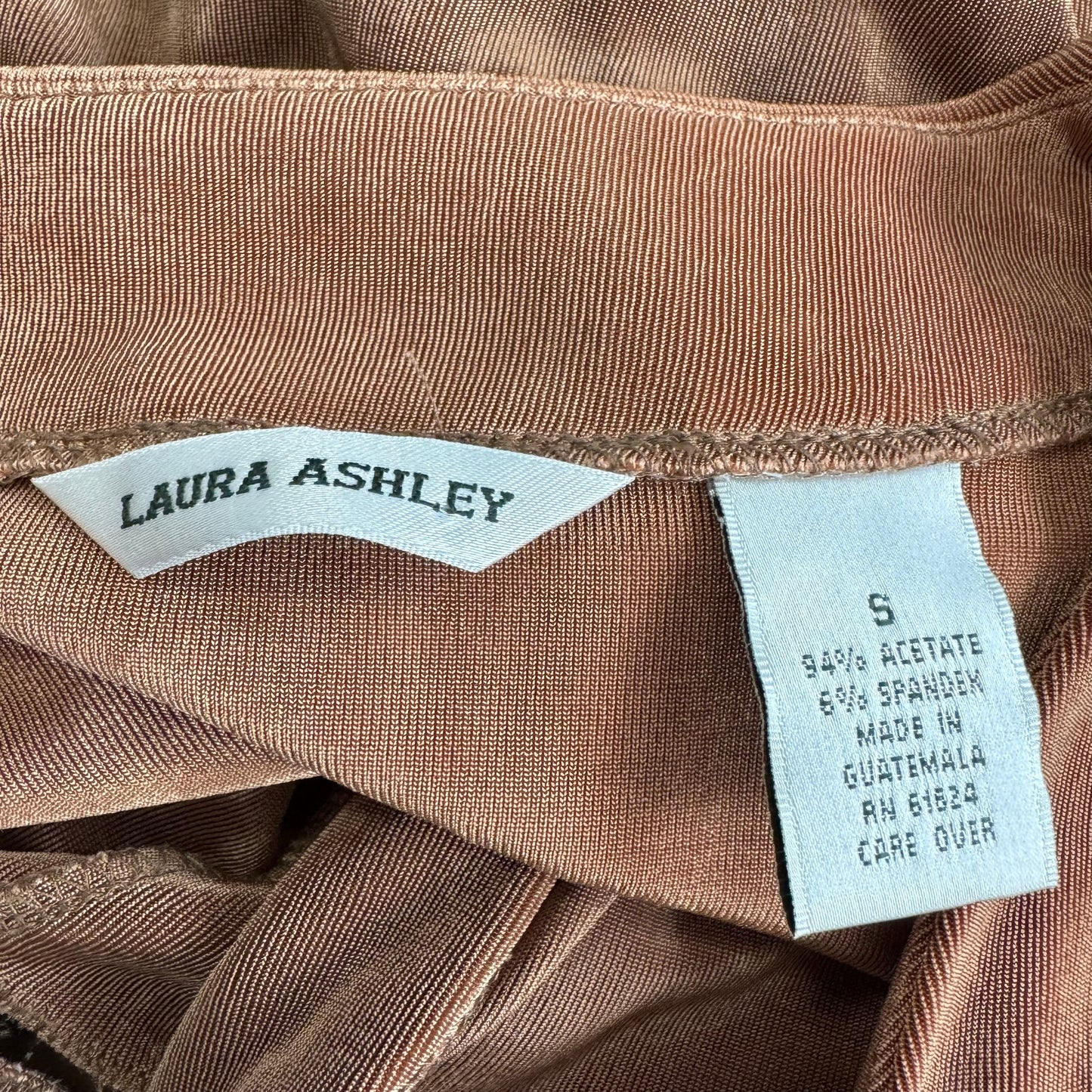 laura ashley vintage long sleeve single button sliky knit top