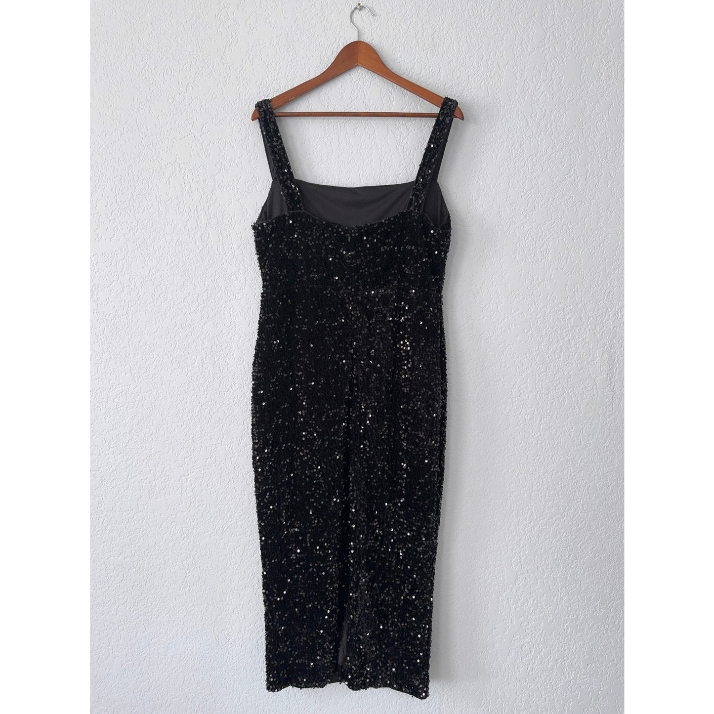 MISS ORD Sequin Sleeveless Midi Dress