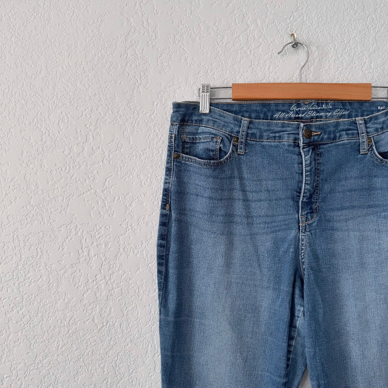 gloria vanderbilt dark wash denim rail straight slimming jeans