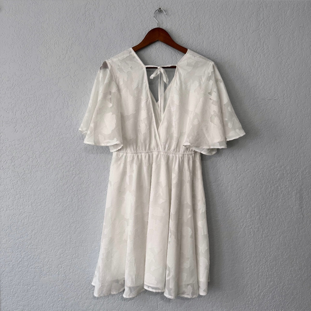 unbranded leaf print short sleeve flowy knee length dress