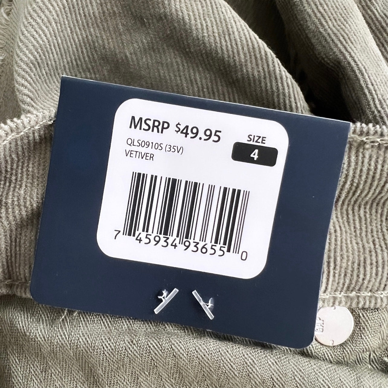 GAP green raw hem corduroy shorts size 4