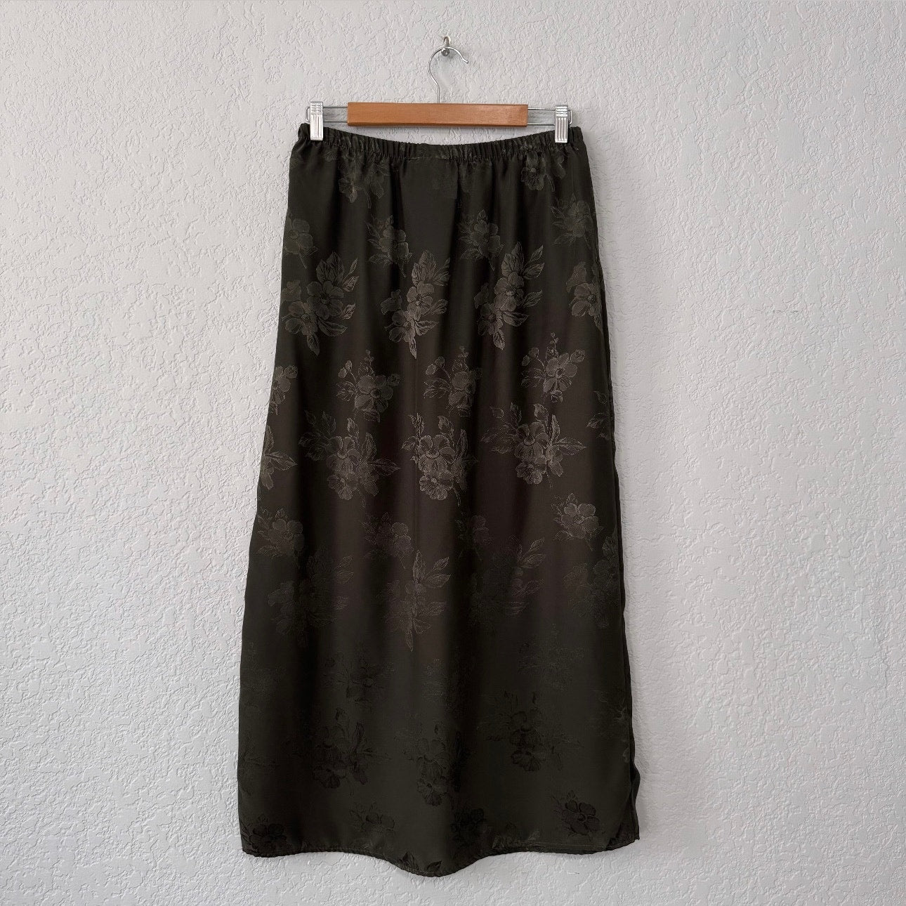 kathie lee collection green floral embroidered maxi skirt