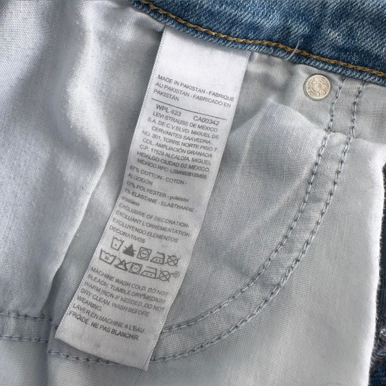 levi strauss light wash blue denim signature heritage high-rise shorts