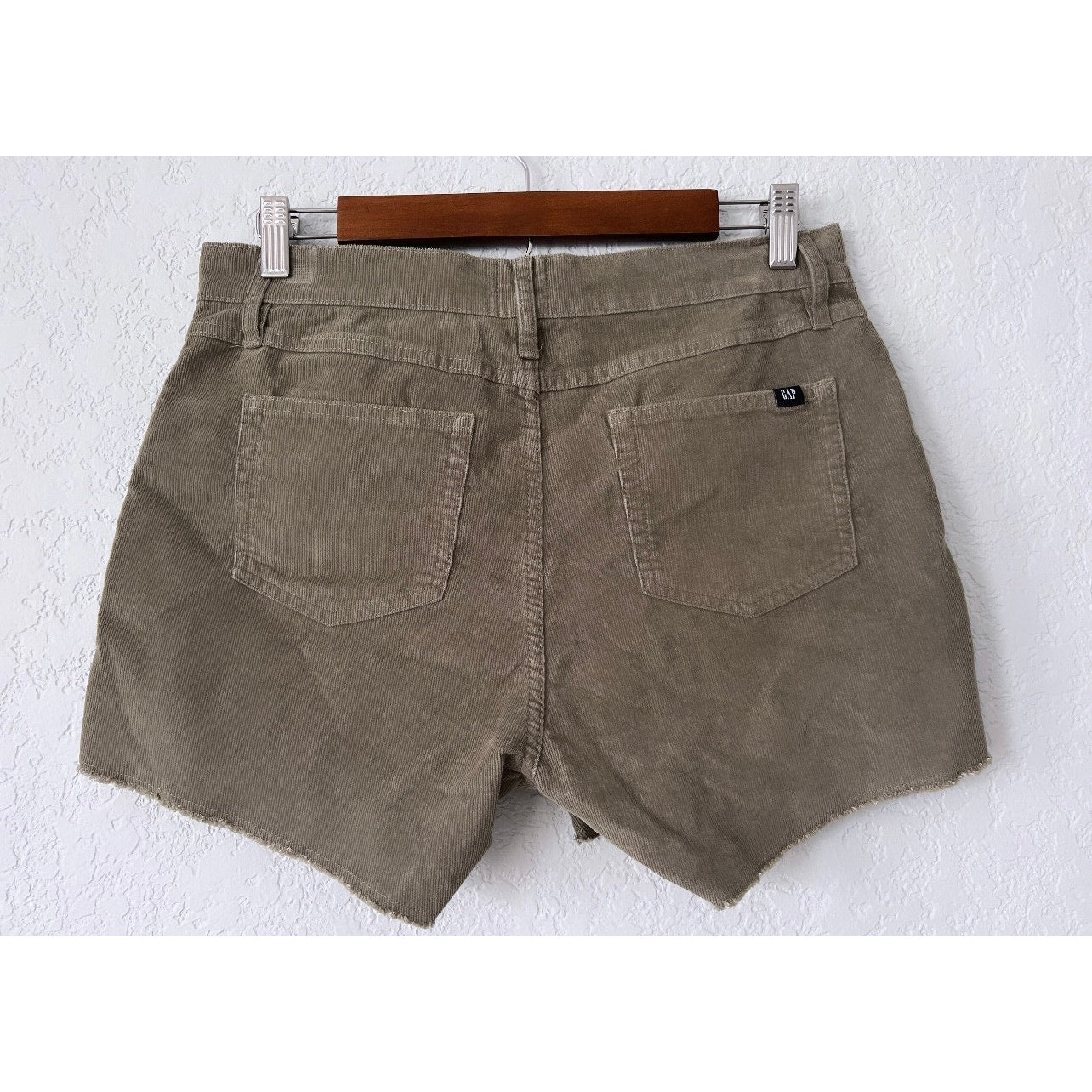 GAP green raw hem corduroy shorts size 4